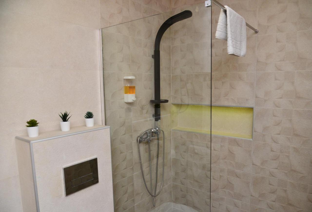 Madea Apartments Novi Sad Eksteriør billede