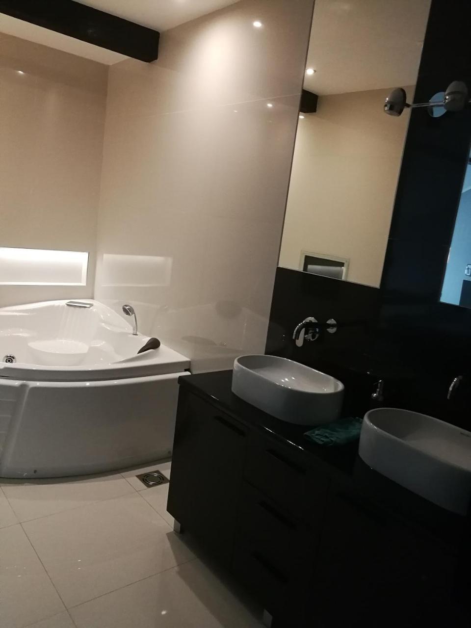 Madea Apartments Novi Sad Eksteriør billede